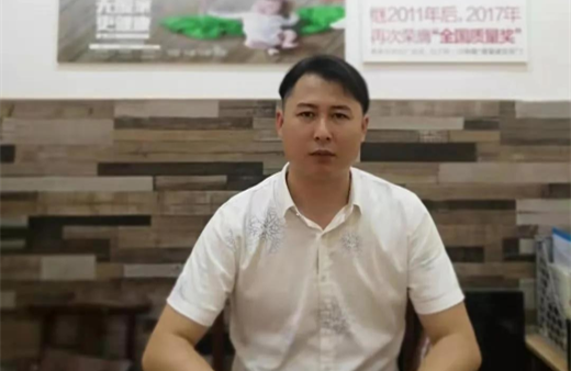 “世”在人為 | 世友地板桂林經(jīng)銷商何少兵：持之以恒，堅持不懈地做好每一件事才是真正的成功